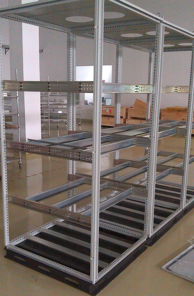 [供应]九折机柜 九折型材 机柜机箱加工(图)