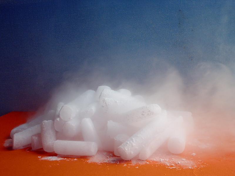 东莞成义干冰 食品保鲜冷藏用干冰 块状颗粒状干冰厂家批发