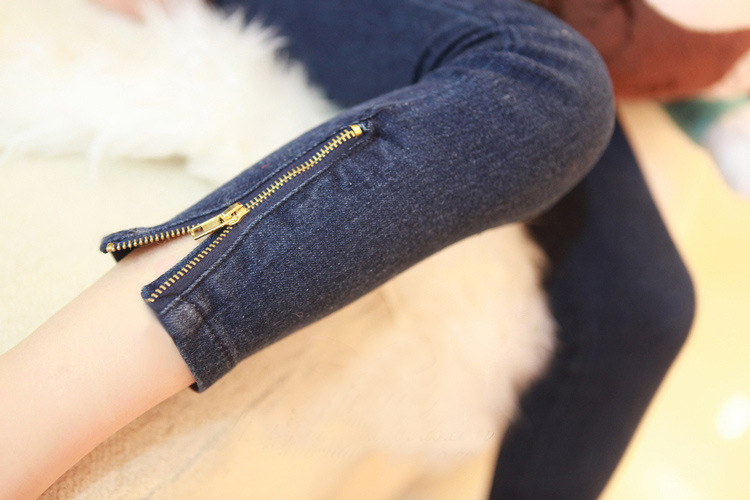 Джинсы с молниями, цена 395 руб! 140 кому?! Собираем 2-й выкуп!