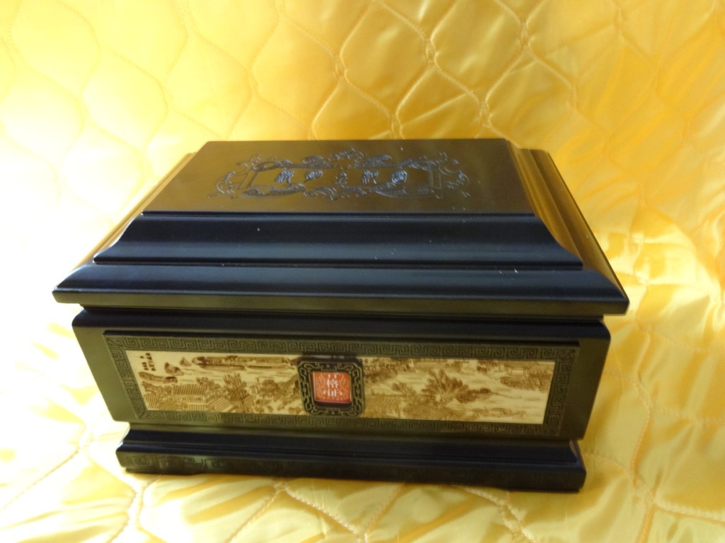 出售《清明上河图》骨灰盒