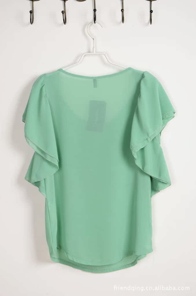 颜&nbsp;色 红色/绿色/白色/蓝色 &nbsp;款式说明 yy双层的蝴蝶袖一下