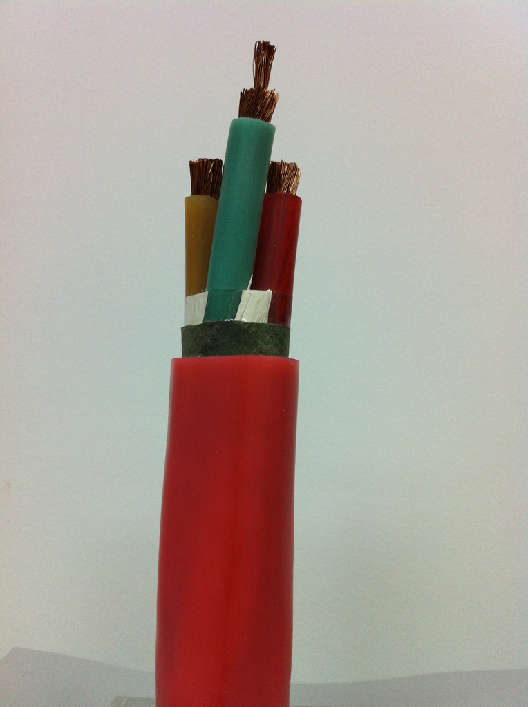 6/1kv 品牌:新昕 加工定制:是 芯数:3*25 你是想要采购特种电线电缆吗