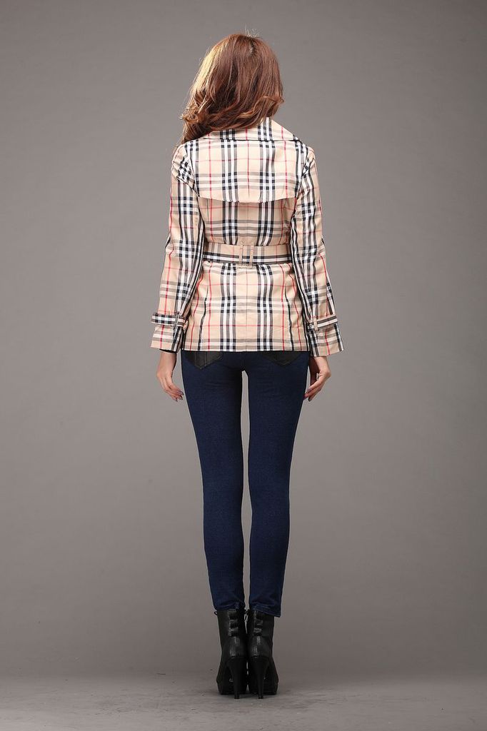 巴布瑞短款长袖束腰格子女士风衣 女装外套 1件起批 外套风衣