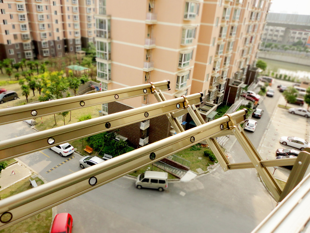 上海 泓鑫 铝合金外阳台推拉伸缩晾衣架