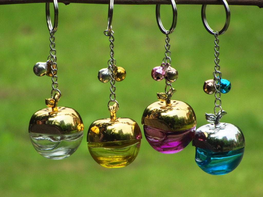 时尚女包饰品批发 苹果香水瓶 分装瓶 玻璃瓶工艺品厂家