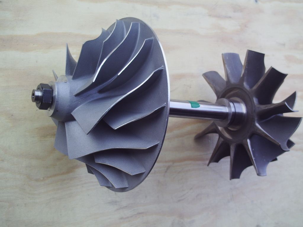 上海东风康明斯3526149增压器轴和涡轮