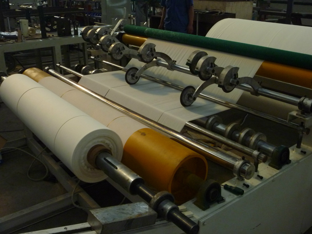 【车间随手拍】调试中的简易盘纸分切机 chaoyanlifei