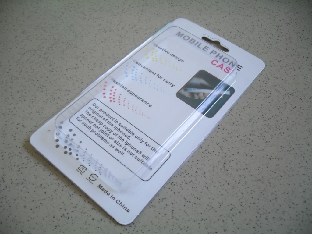 此款包装由折边吸塑 纸卡组成 专为iphone5量身定做  款式美观精致