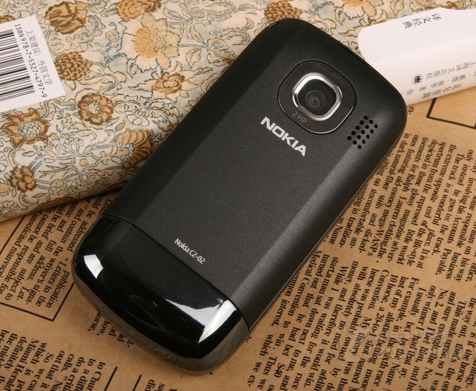 诺基亚 c2-07 2.6英寸滑盖 手写 按键 200万像素摄像头 时尚手机