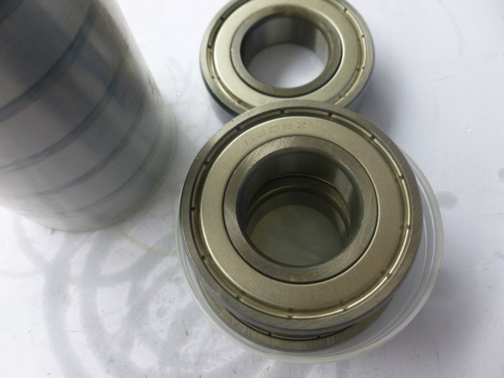 有6205z ,6205-2z深沟球轴承,内径25.外径52.厂家直销价格又优势