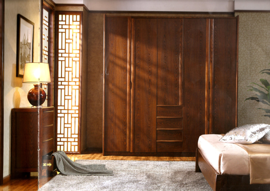 特价产品—浪度水曲柳板木典雅系列3215a五门衣柜