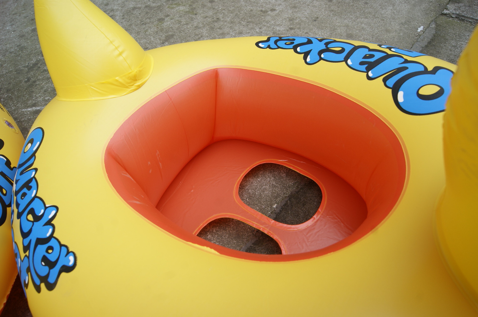 特价清仓儿童游泳圈,小鸭艇,卡通充气游泳用具,夏天热销产品