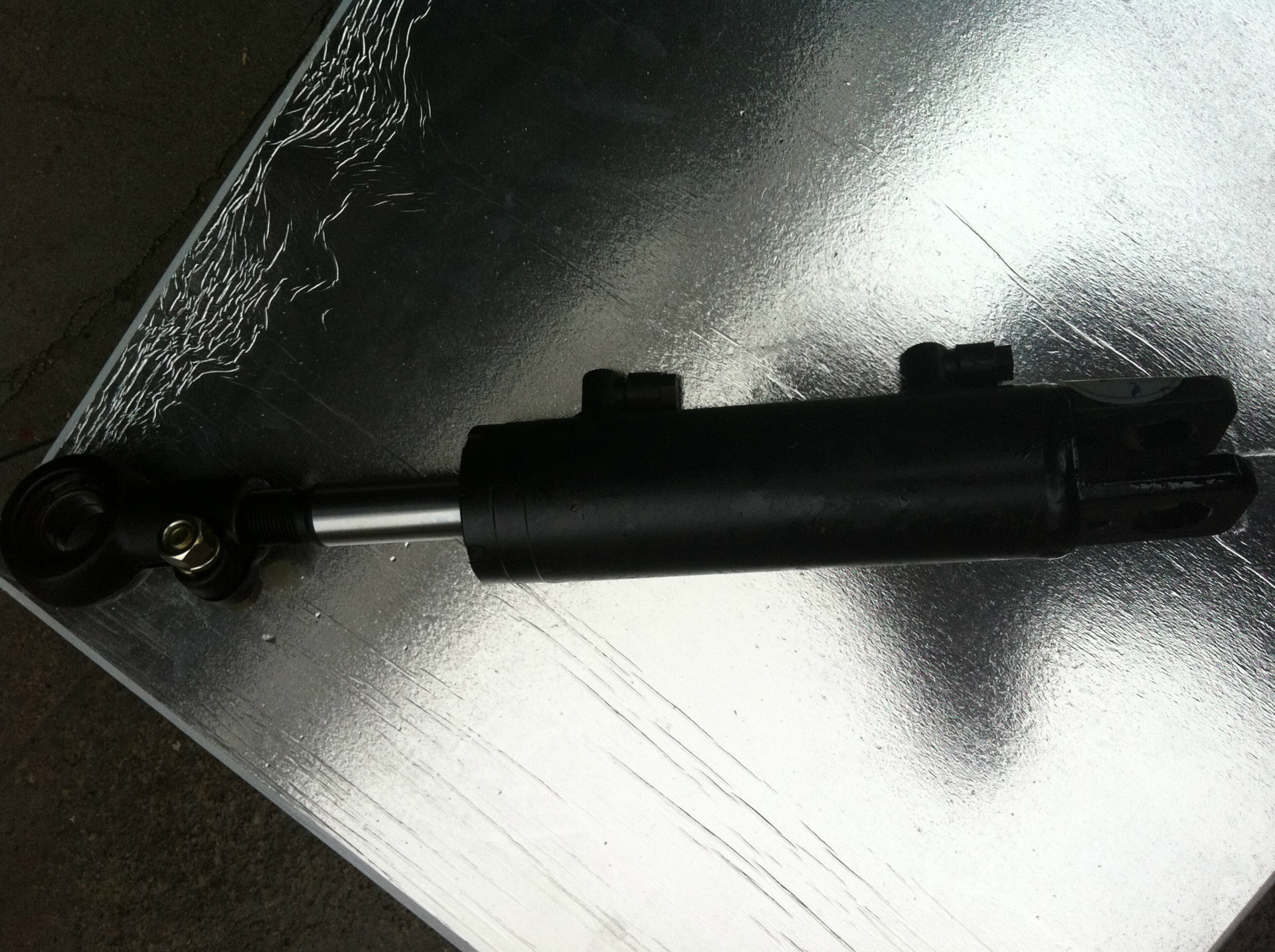 诺力供应进口叉车配件-倾斜油缸