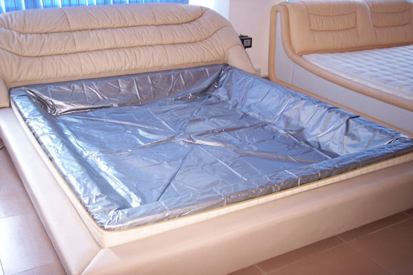 供应恒温水床,waterbed