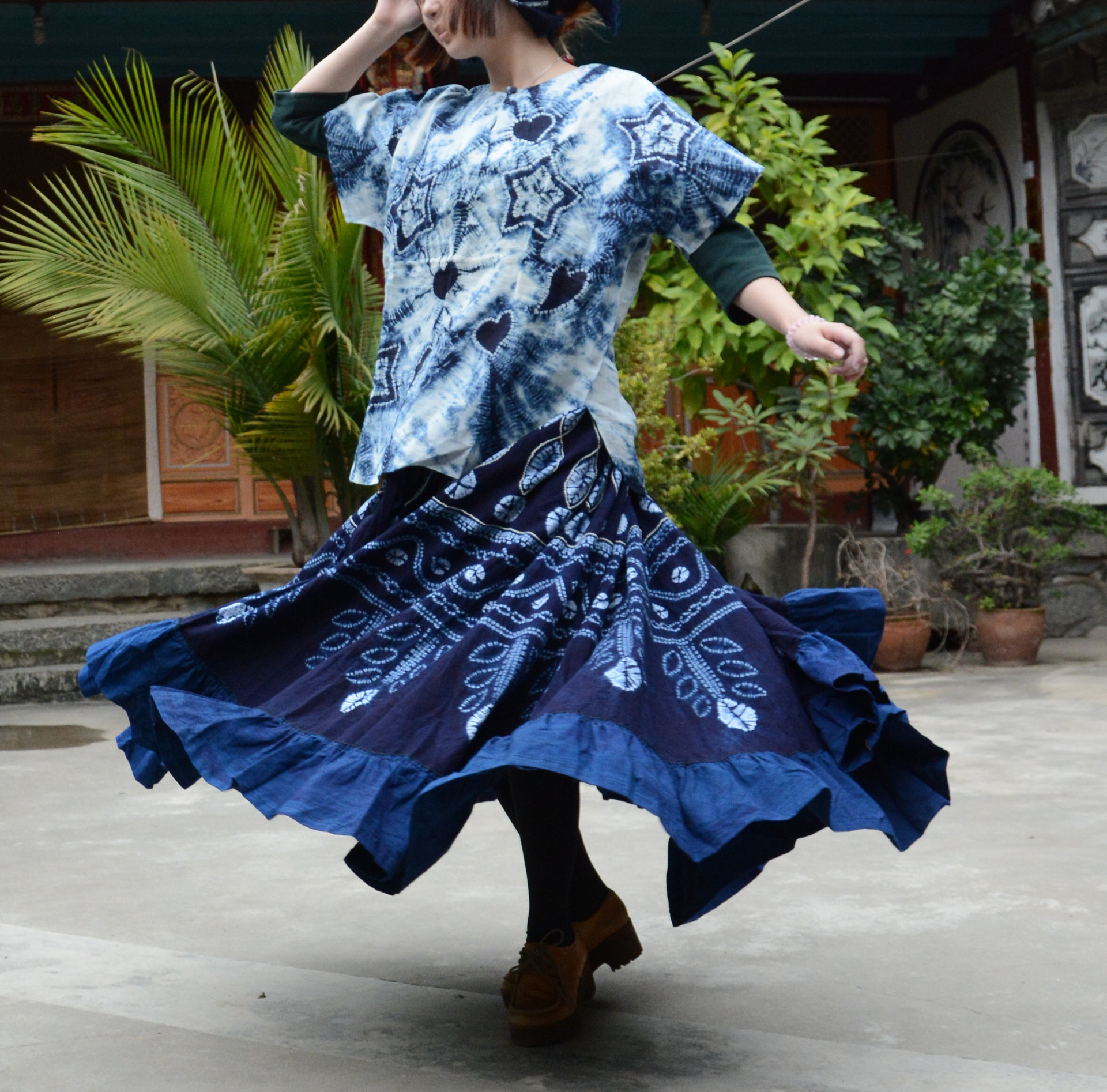 青白.大理白族纯手工扎染原创品牌独有民族风两穿抹胸超级大摆裙