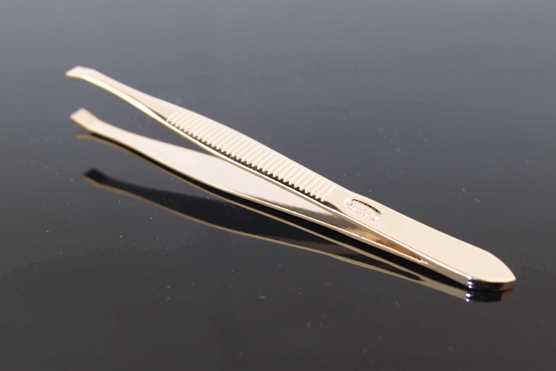 [厂家直销]芳龄不锈钢眉夹眉钳 金色平口/斜口a31k