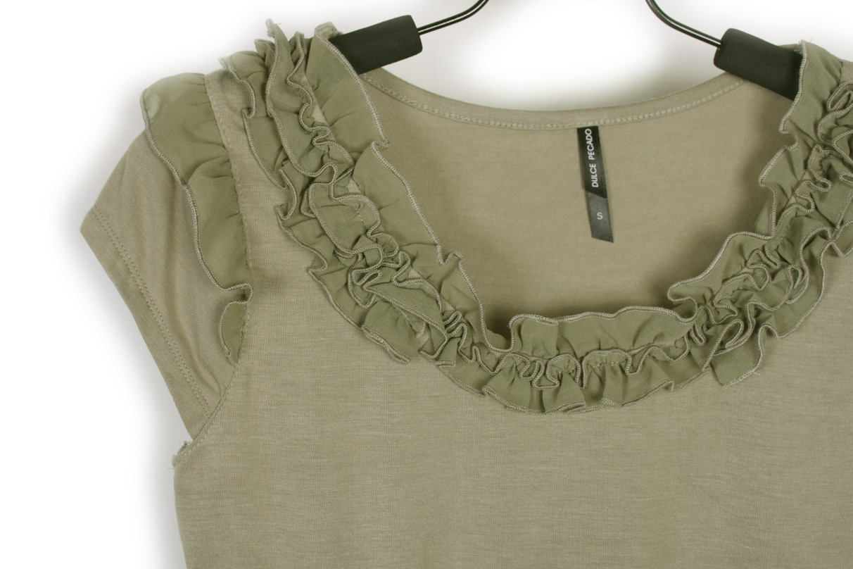 欧美外贸原单尾货 2013新款 木耳边圆领月牙袖女式t恤短袖