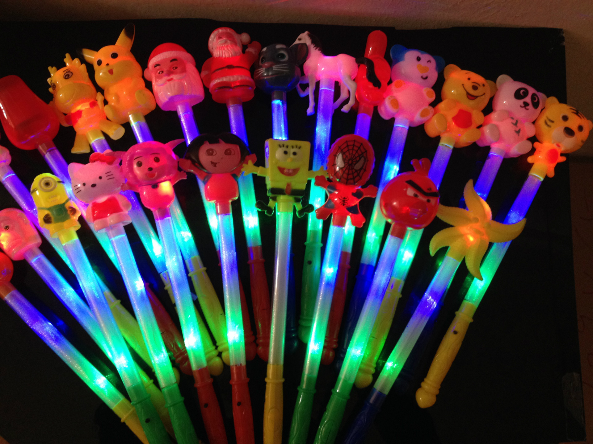 发光玩具 闪光棒 电子闪光棒 闪光棒 卡通 地摊热卖玩具 最新地