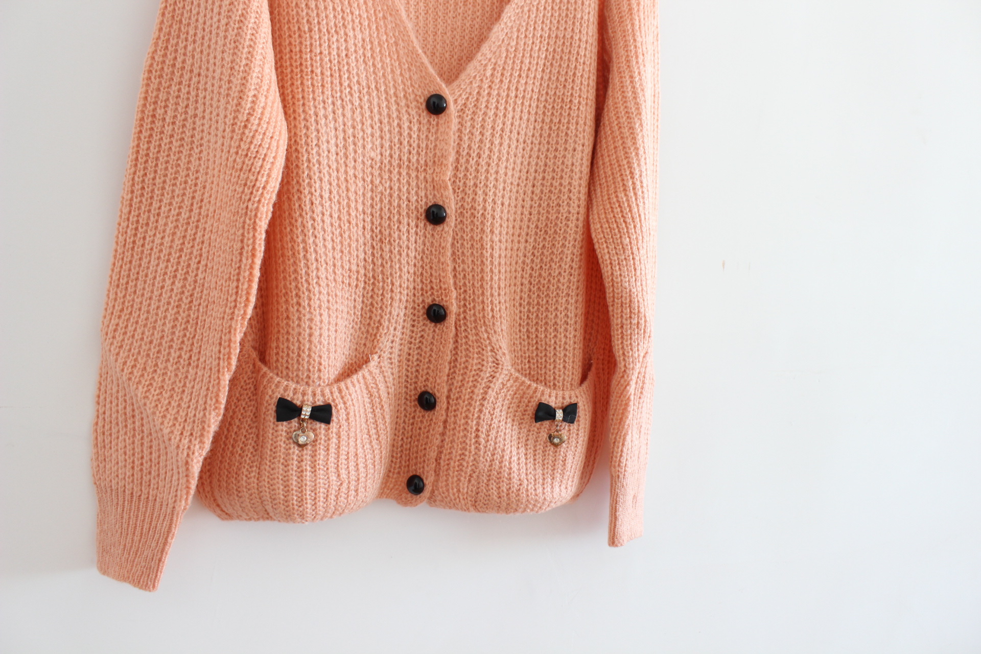 2013年秋冬日韩原单新款 蝴蝶结兜蘑菇扣毛衣开衫