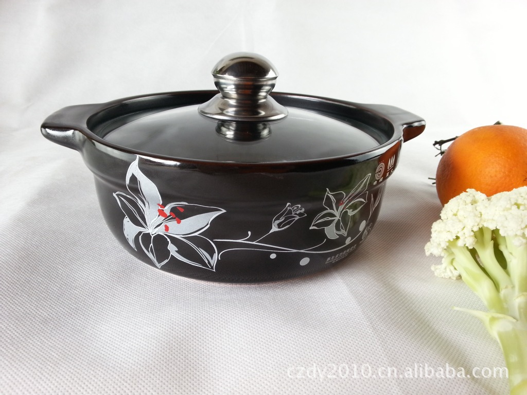 5cm,锅身高7.5cm,双耳距21cm,溢出容量1.5升,实用量1.