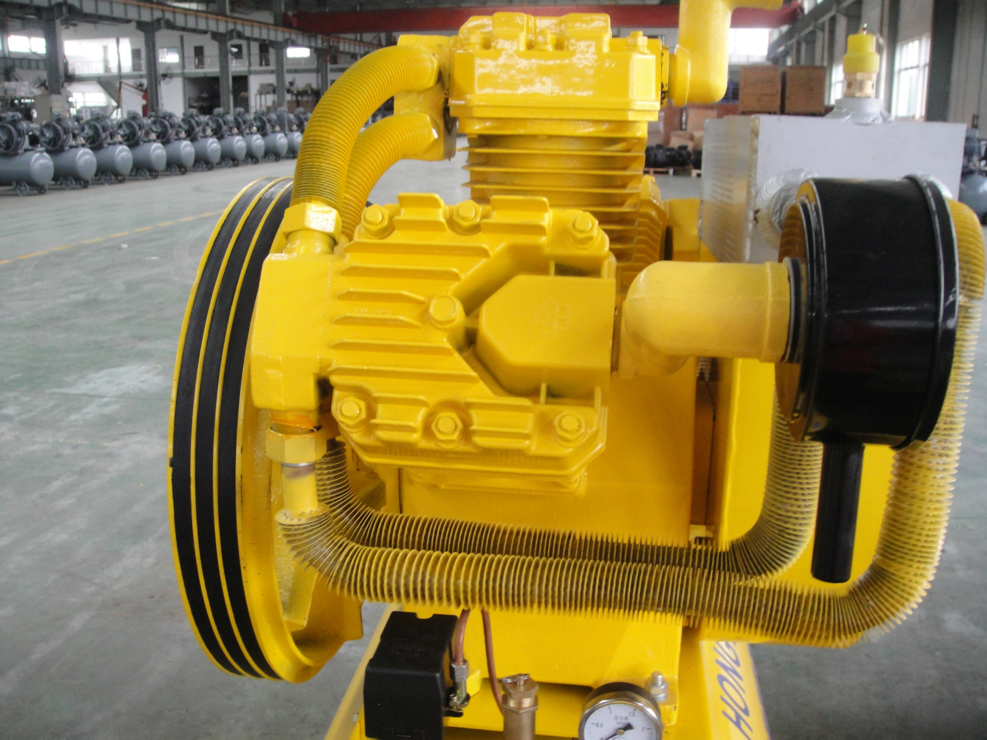 全无油润滑往复式空气压缩机