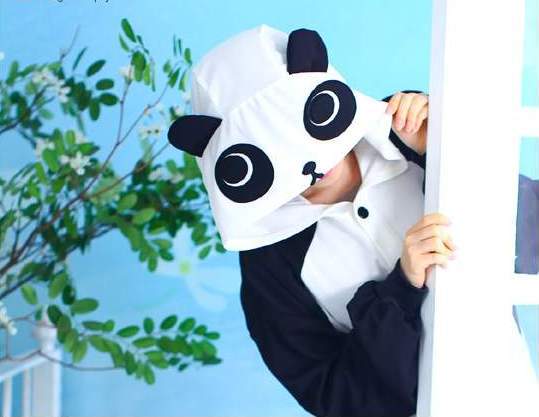 爆款可爱摇粒绒功夫熊猫爱情公寓情侣亲友家居服卡通动物连体睡衣图片