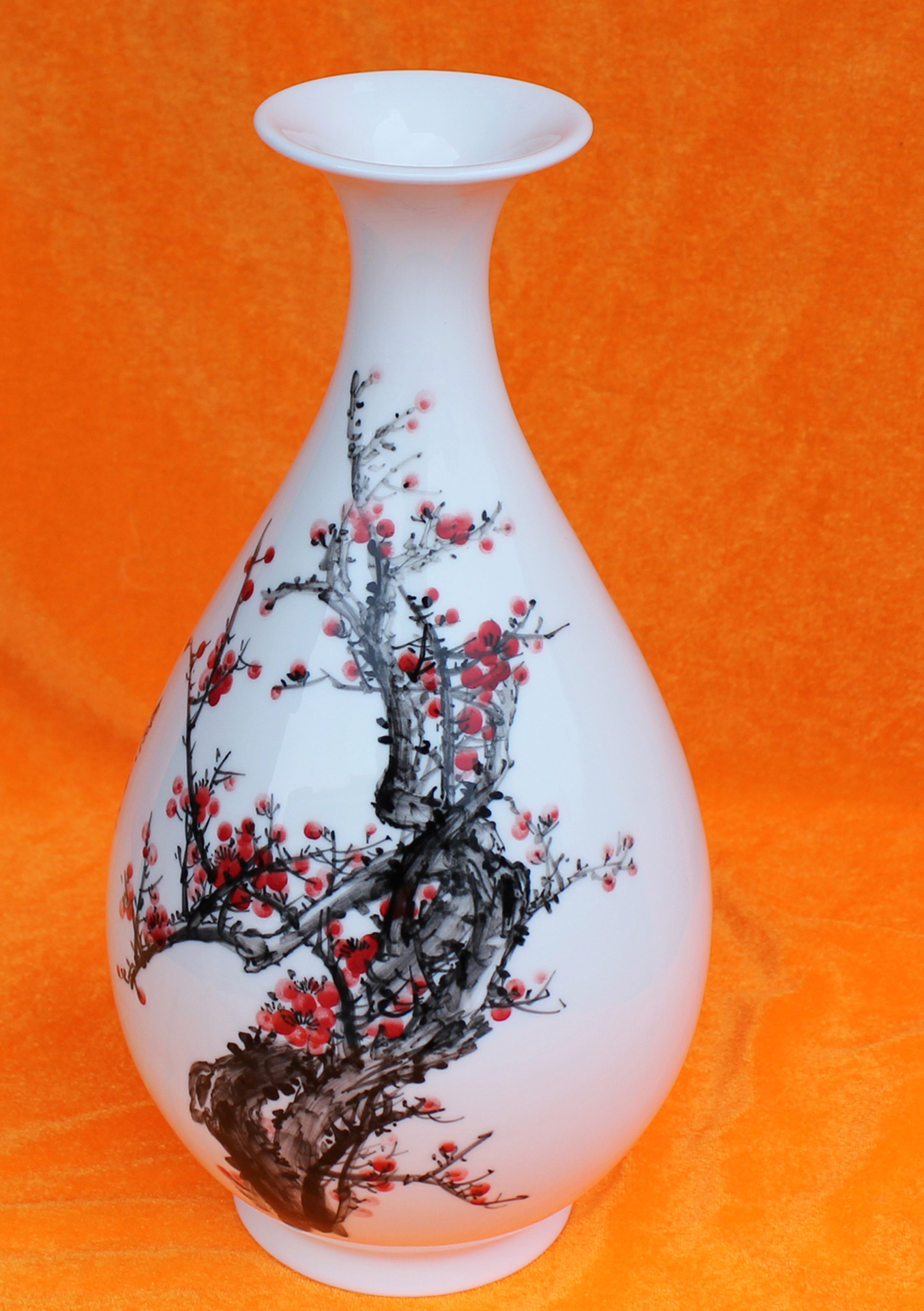 应该陶瓷工艺品 花瓶 纯手工 手绘梅花 山水花瓶收藏家居摆设
