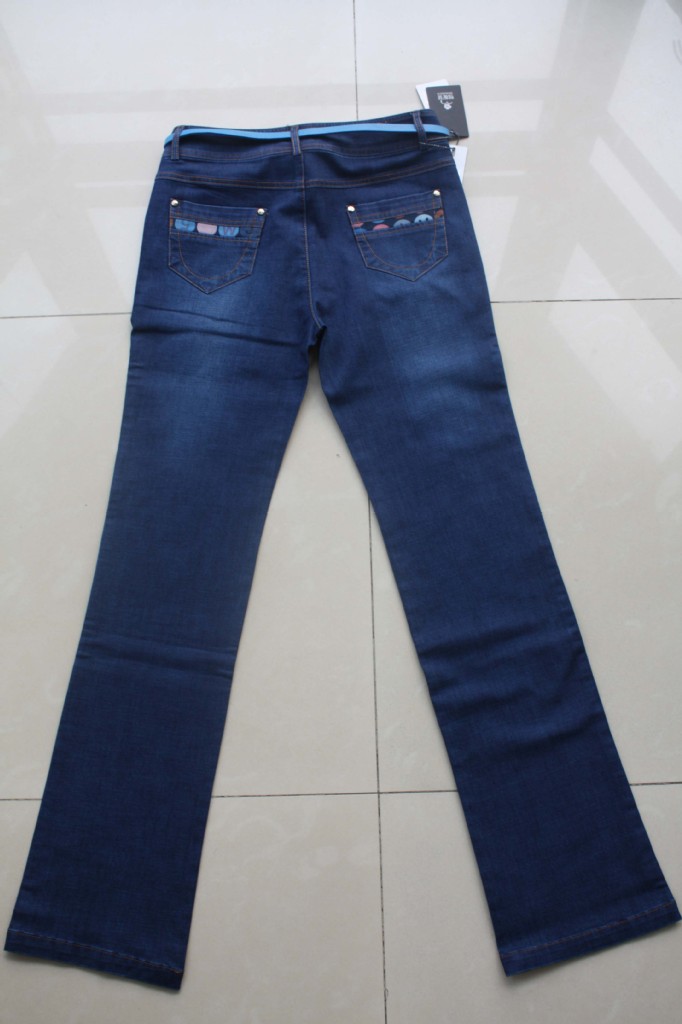 低价直销牛仔裤 女式牛仔裤 梦妮菲8306女式微喇裤