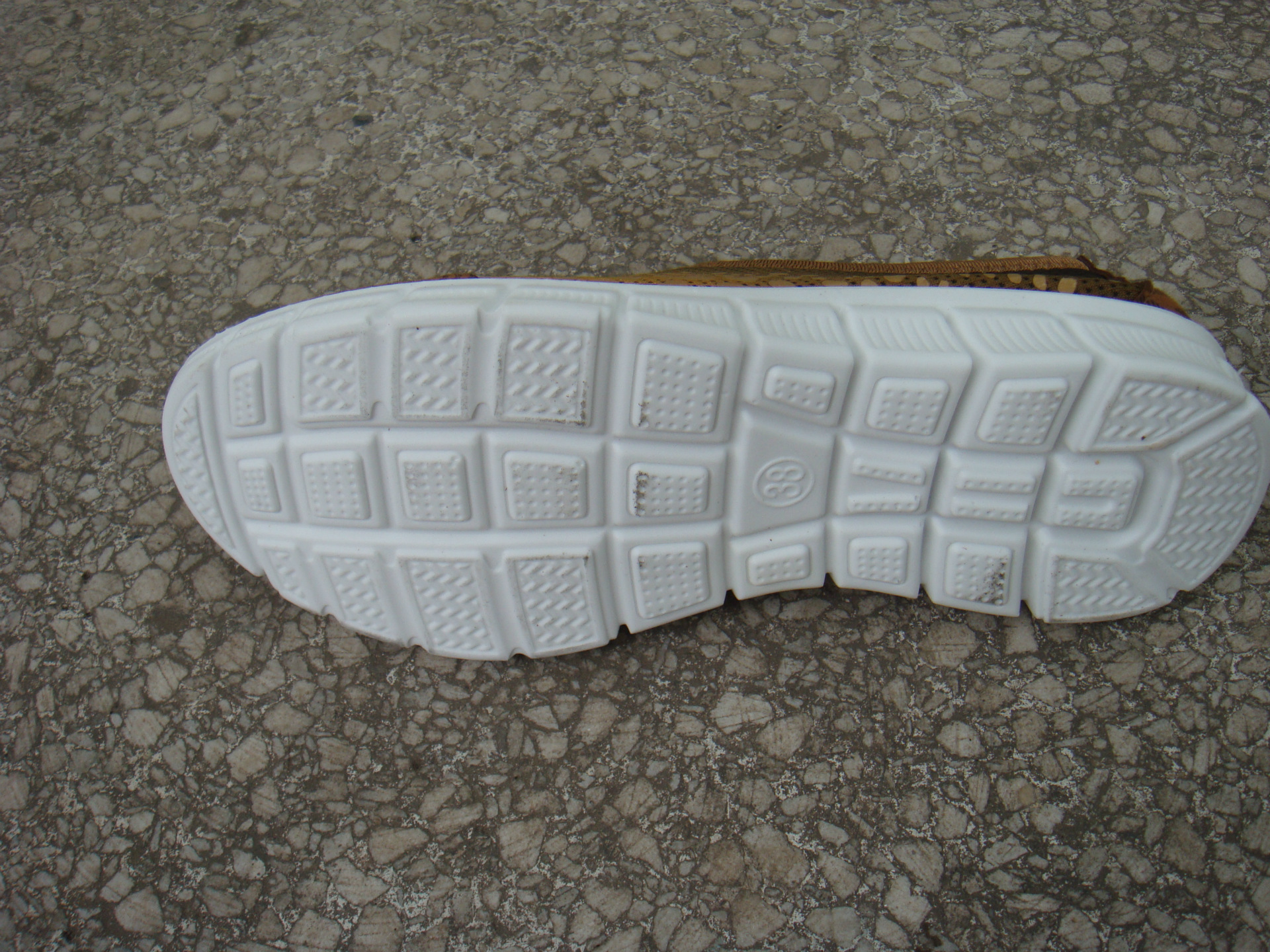 行业市场 鞋 老北京布鞋女款休闲透气聚氨酯底超轻防滑  本款属情侣鞋