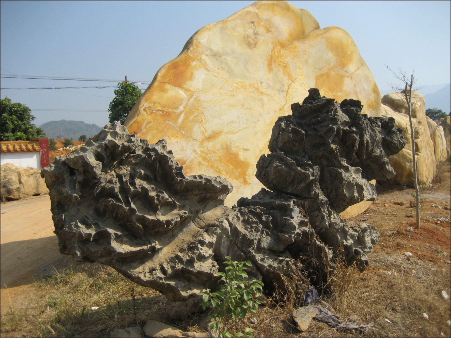 低价出售英德英石,承接园林工程,园林绿化,制作盆景假山