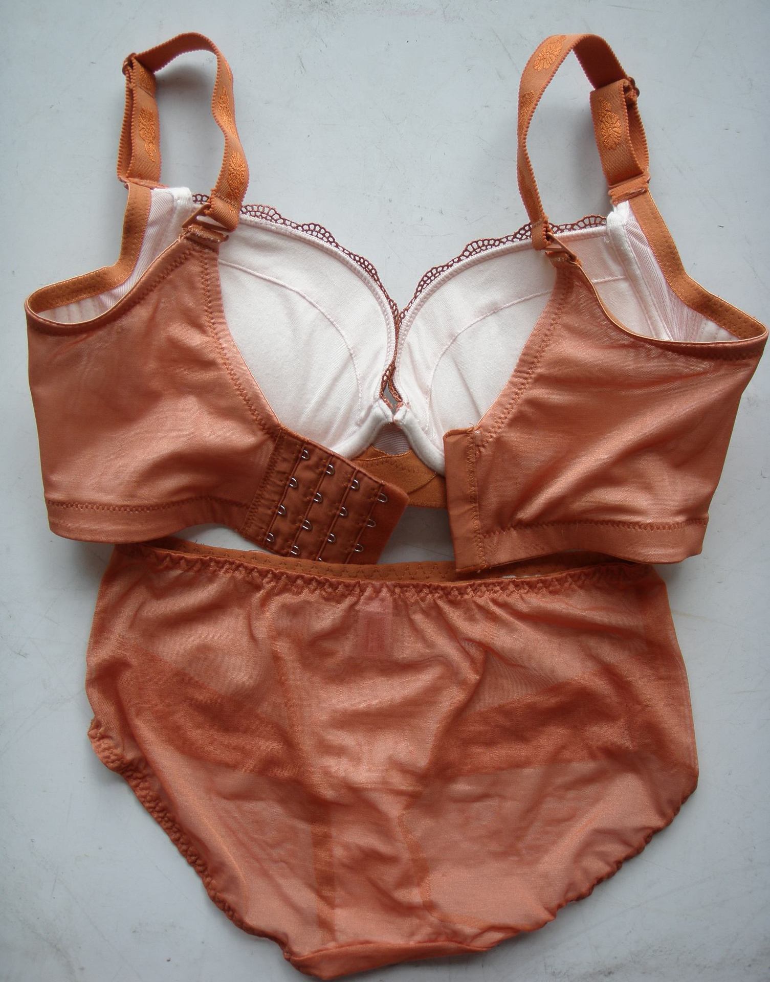 梦思婷正品b478四扣刺绣精油厚杯文胸 美体文胸