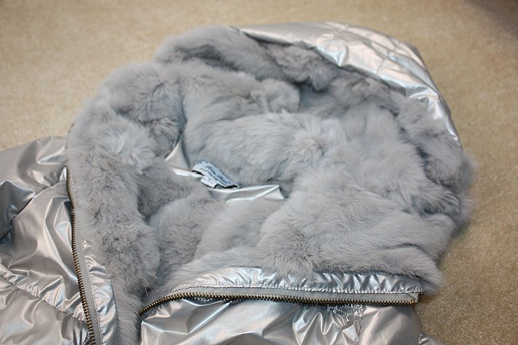 2013秋冬新款女装 香槟色獭兔绒内胆连帽短款棉衣 系带修身棉衣