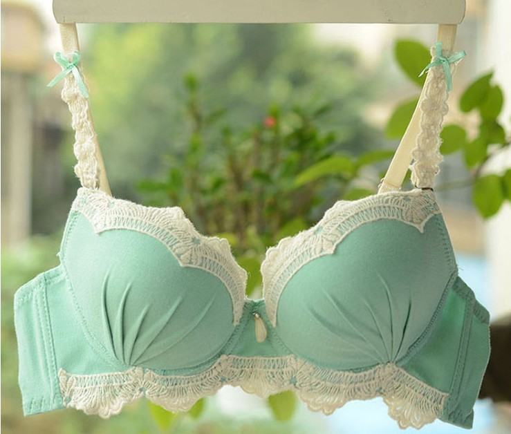 文胸套装  品牌/型号:曼妮姿 货源类别:现货 颜色:粉色,深蓝色,浅绿色