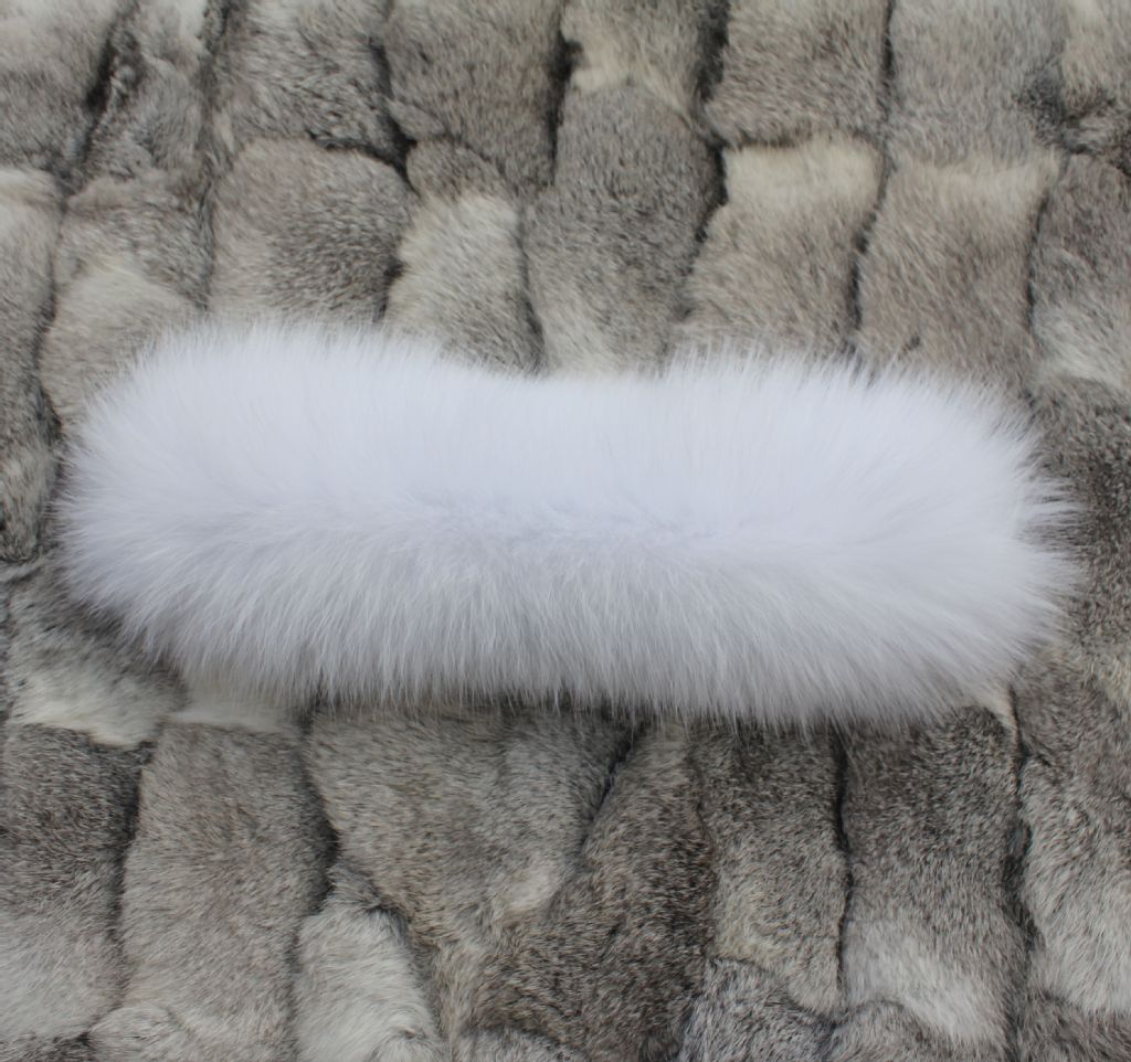 产品交货期一般为10天,月交货能力为10000条.