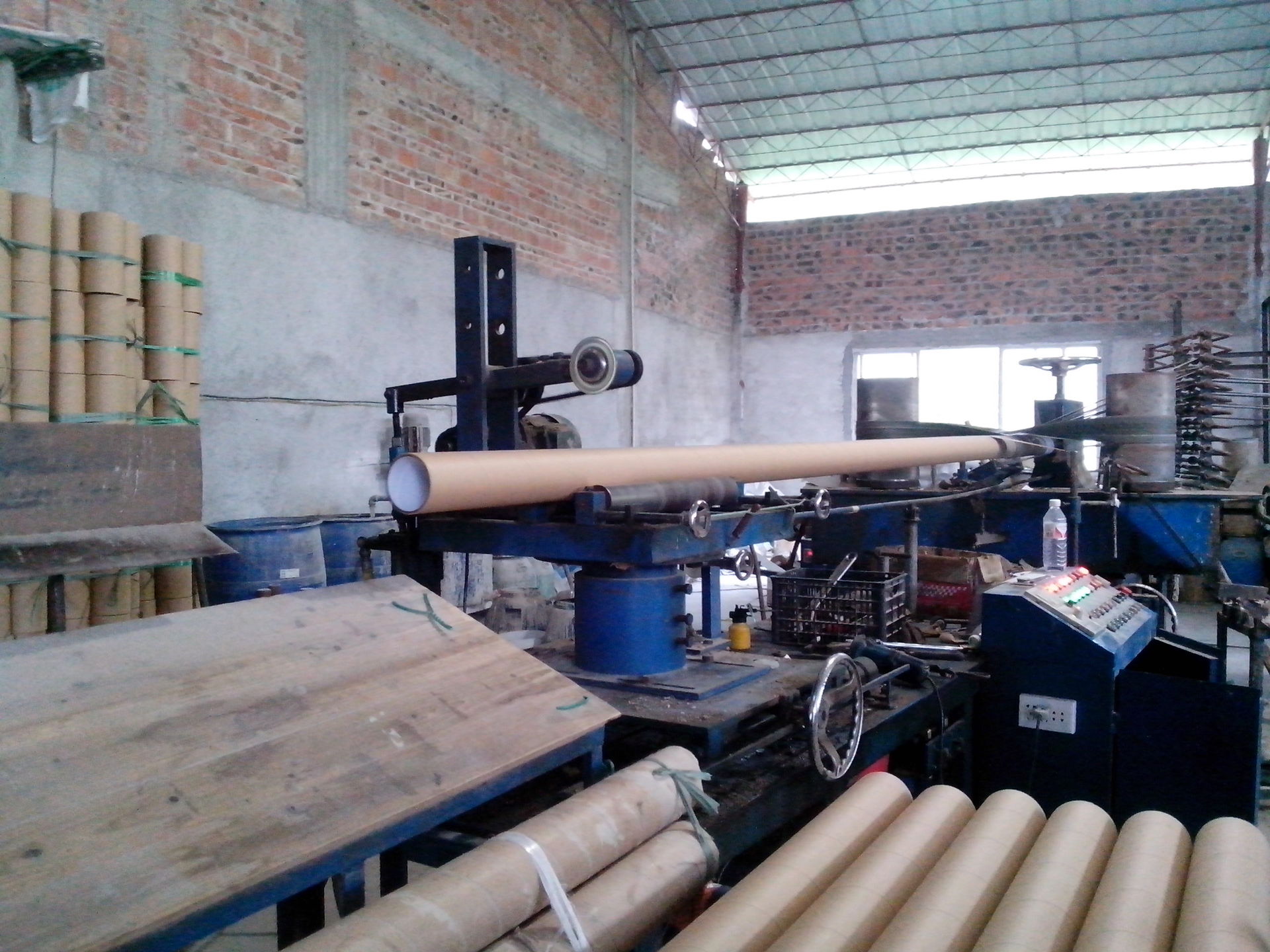 原料辅料,初加工材料 包装材料及容器 纸包装容器 纸筒/纸管 内白纸筒