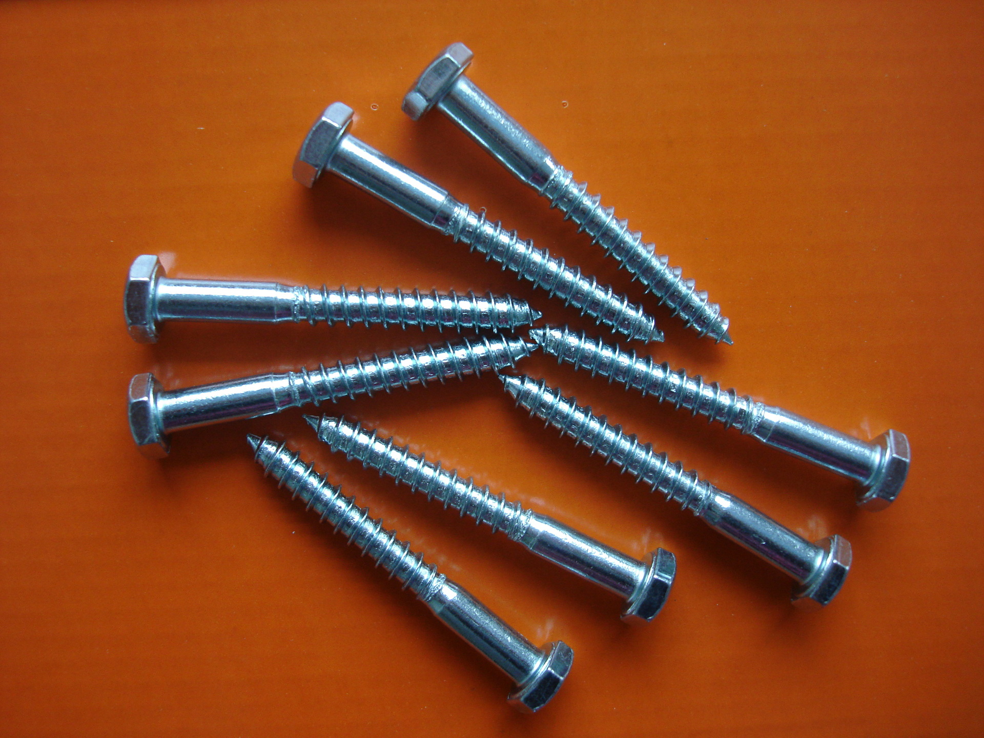 六角木螺钉专业供应商