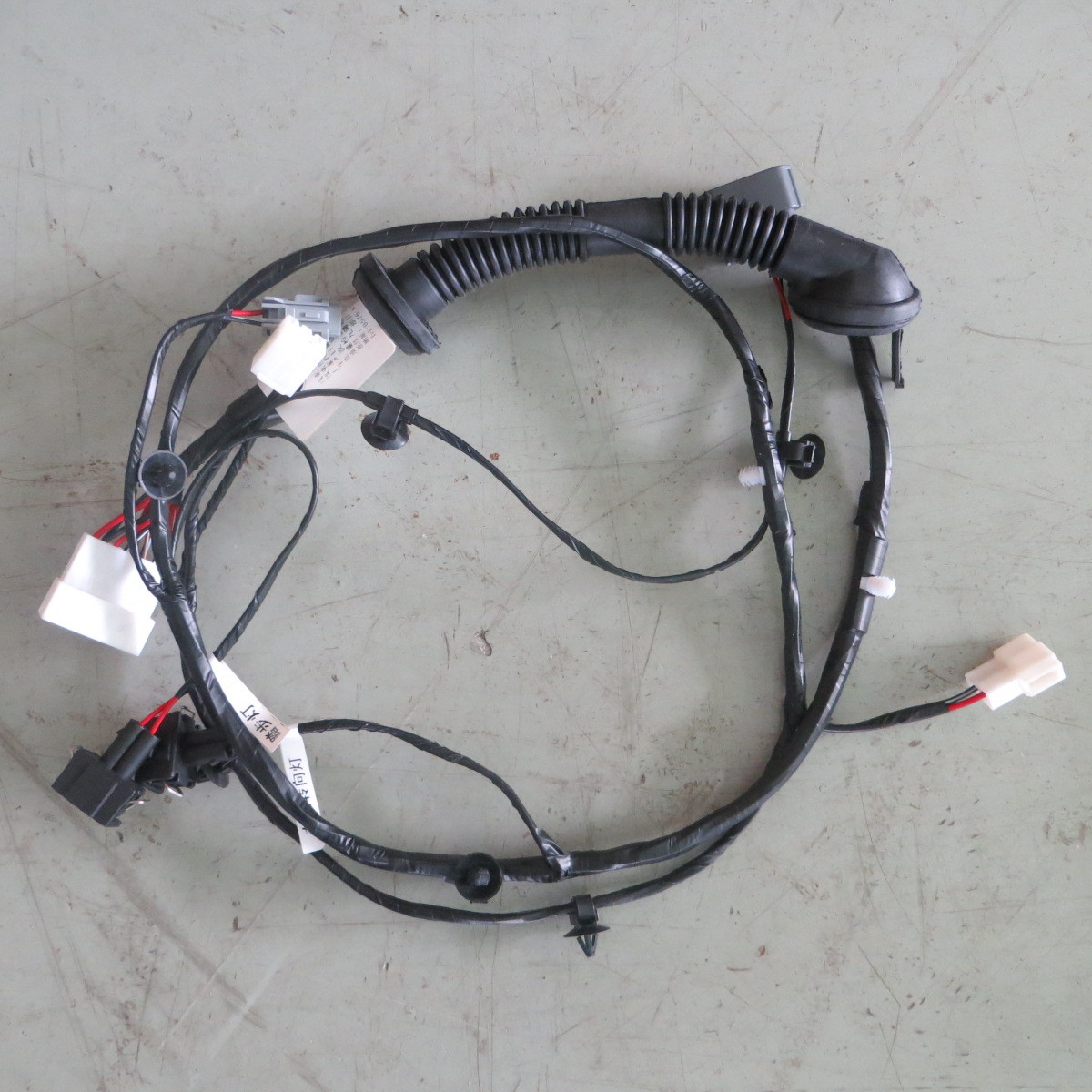 专业生产 汽车线束,电动车线束 和 各类电器的内部连接线!