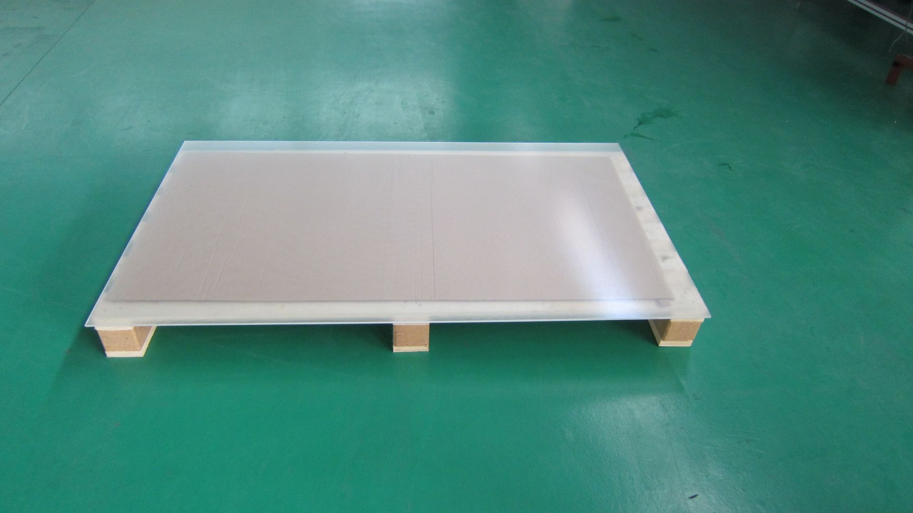 山东青岛青岛光伏玻璃 太阳能光伏玻璃 光伏太阳能钢化玻璃详情