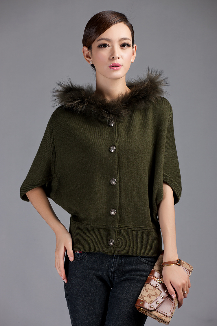 衣多多 2013秋冬款毛领大码宽松蝙蝠衫针织外套图片_11