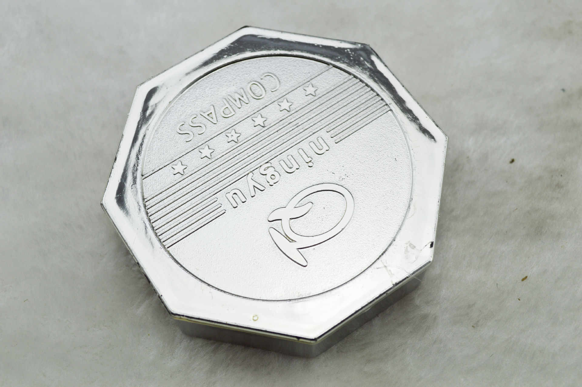 厂家直销八角便携式指南针登山野营旅游户外用品创意户外生活