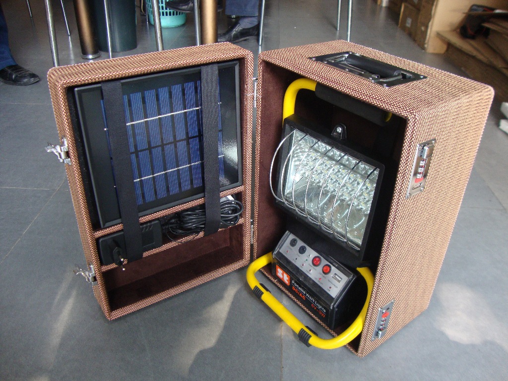 热销优质太阳能钓鱼灯太阳能手提灯太阳能探照灯led投光灯