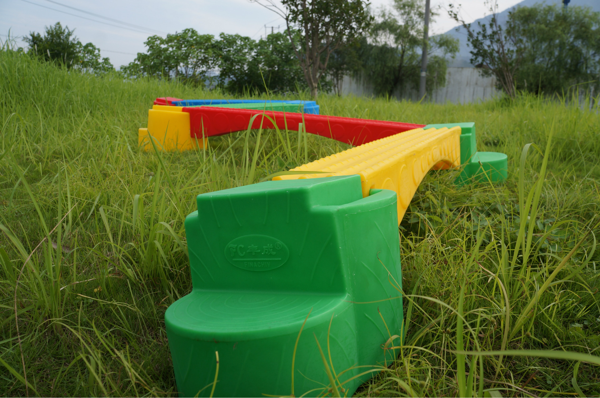 2013新款游戏球池大型游乐球池幼儿园专用海洋球球池方形塑料球池