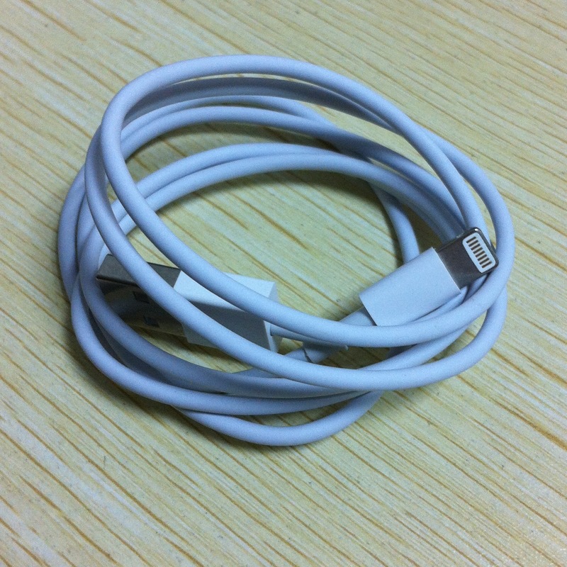 苹果iphone5 数据线 苹果5数据线 手机数据线 充电传数据(带铝箔)