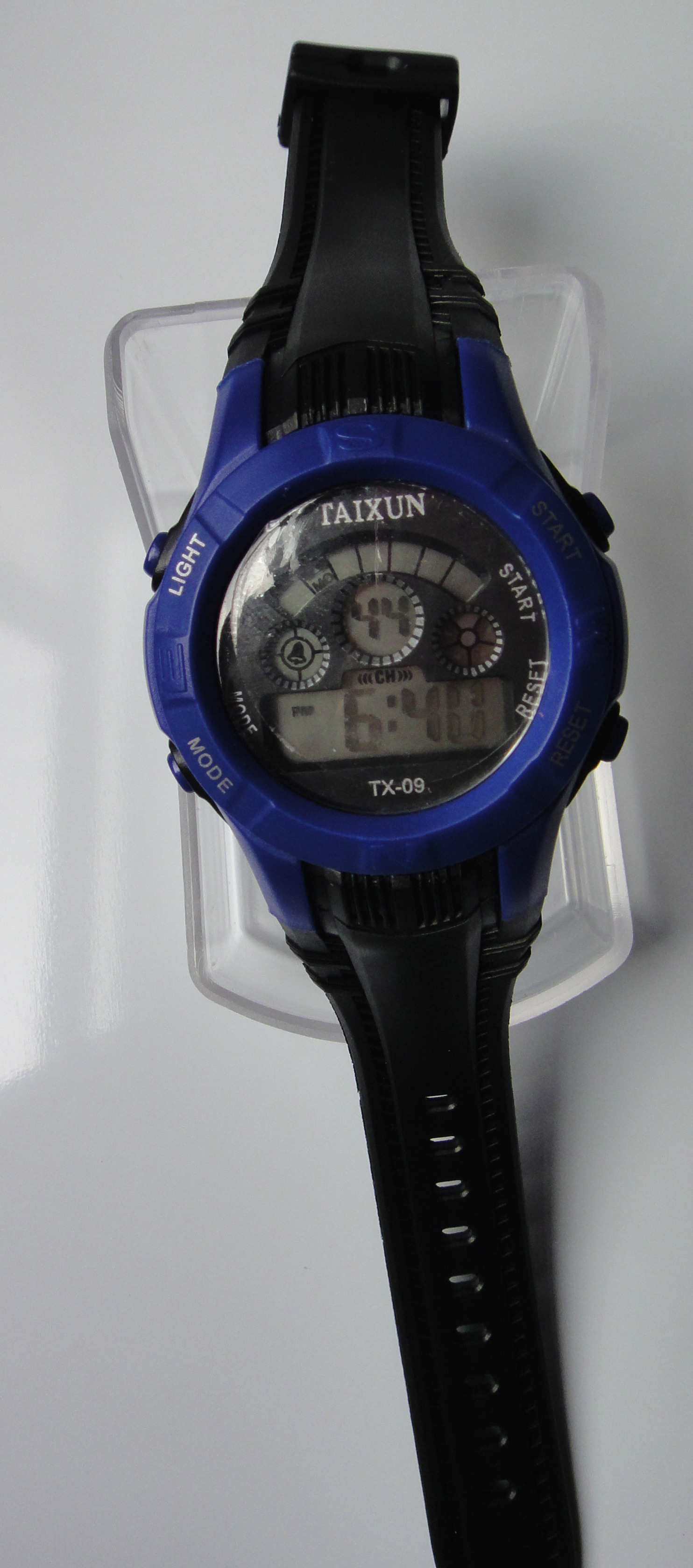 精美taixun品牌运动防水电子表