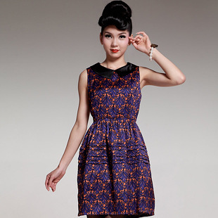 风韵天姿-拼接无袖松紧腰蓬蓬裙摆真品丝滑修身连衣裙