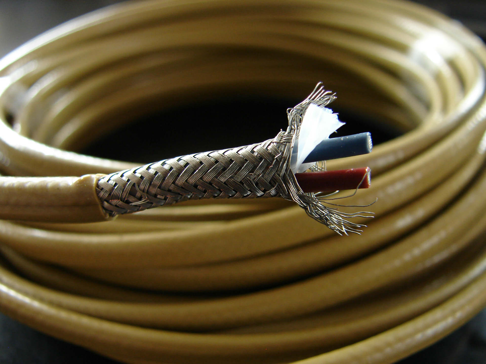 厂家专业生产 k型补偿导线 欢迎来电咨询