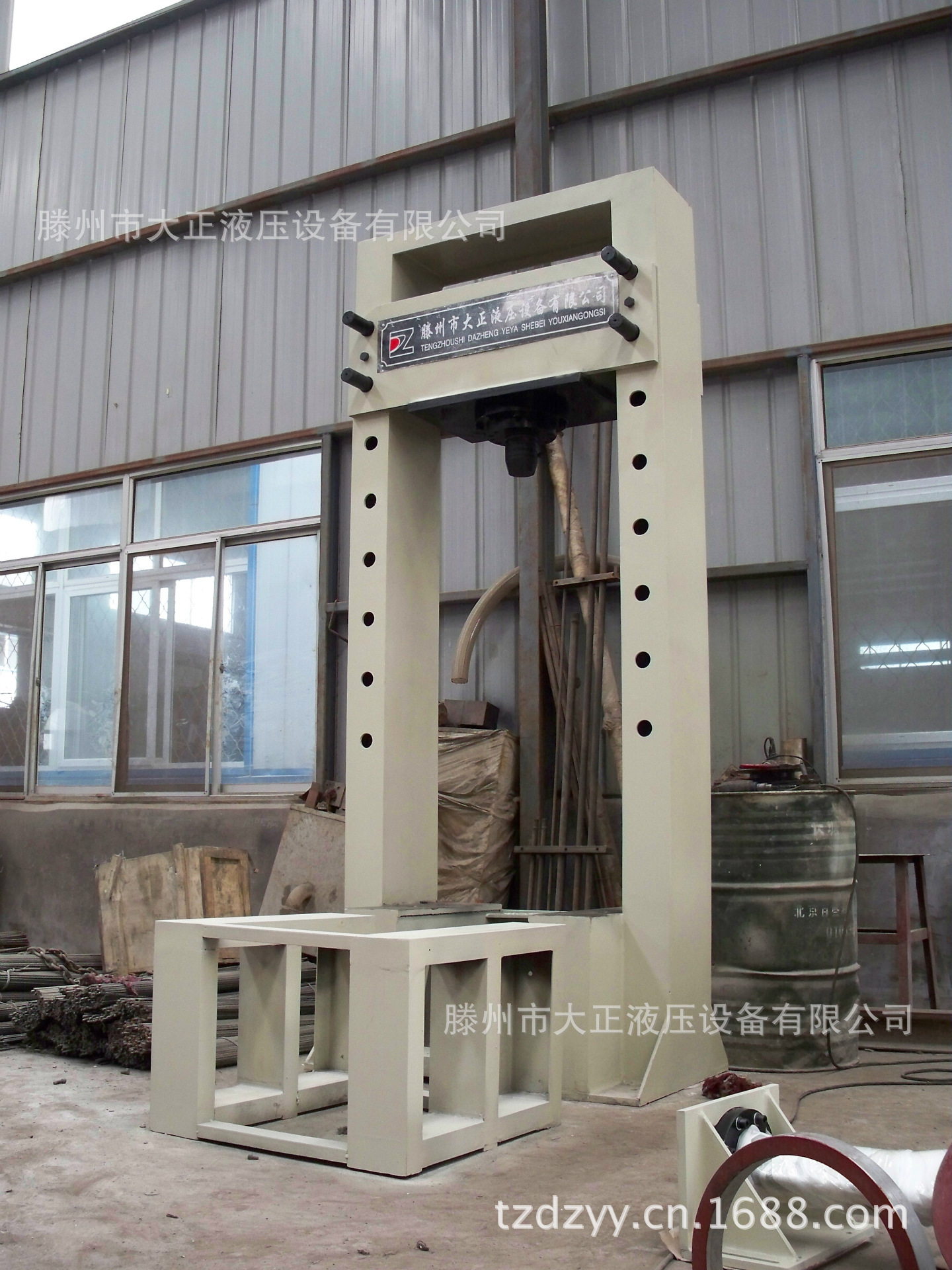 油压机工作原理 &nbsp;&nbsp;液压传动是利用液体压力来传递动力和