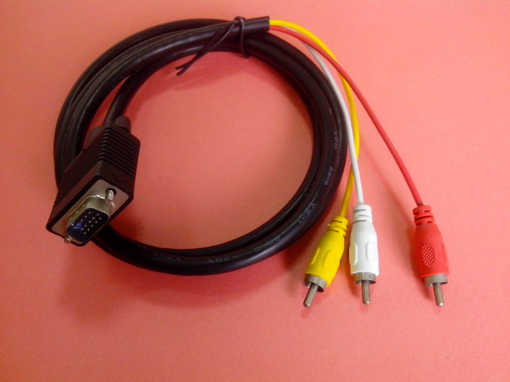 供应厂家生产 vga转3av莲花头线 电脑视频转换线 1.5m