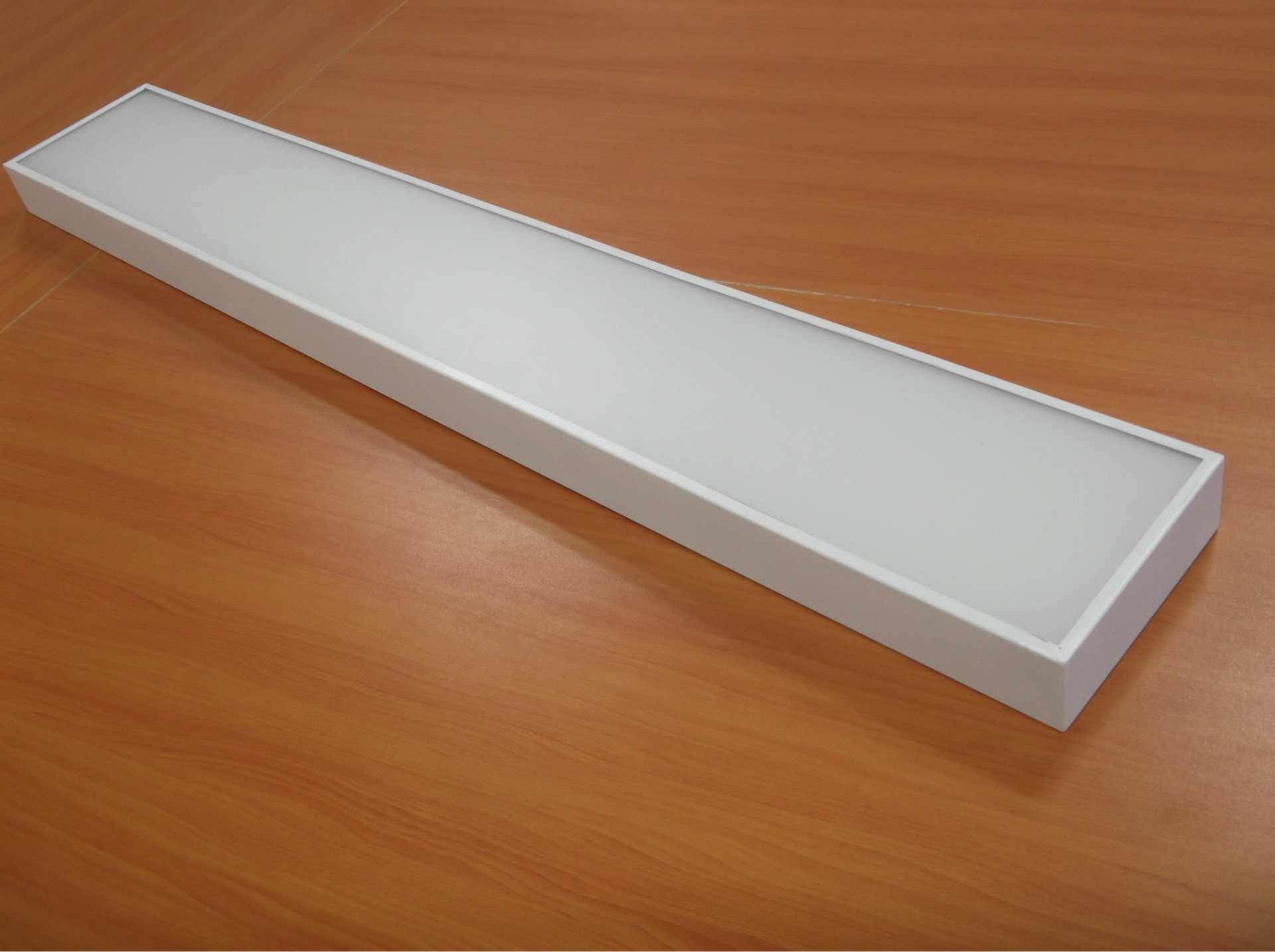 led灯盘 直下式面板灯 平板灯 新款led办公室灯具