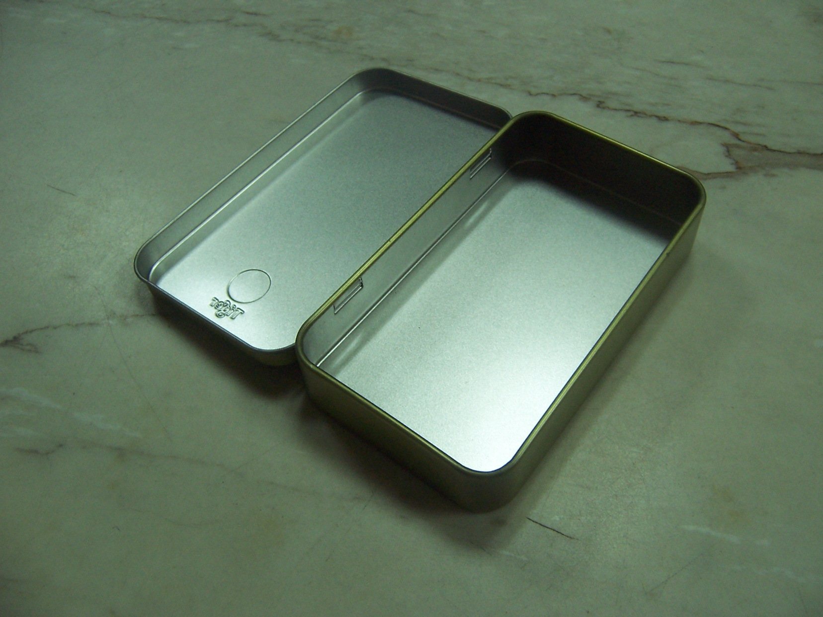 供应东莞厂家定做马口铁笔盒 方形铁盒 马口铁盒子